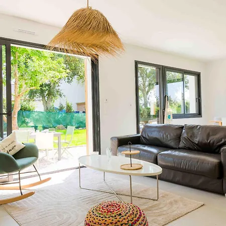 A 490m De La Plage, Maison Neuve Pour 8 Holiday home